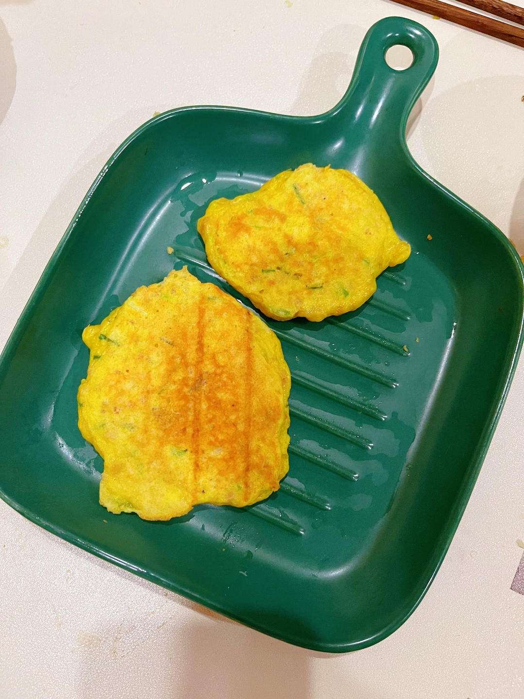 鸡蛋肉沫饼