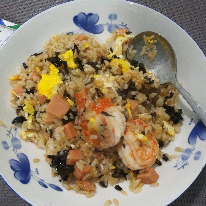 鲜虾炒饭