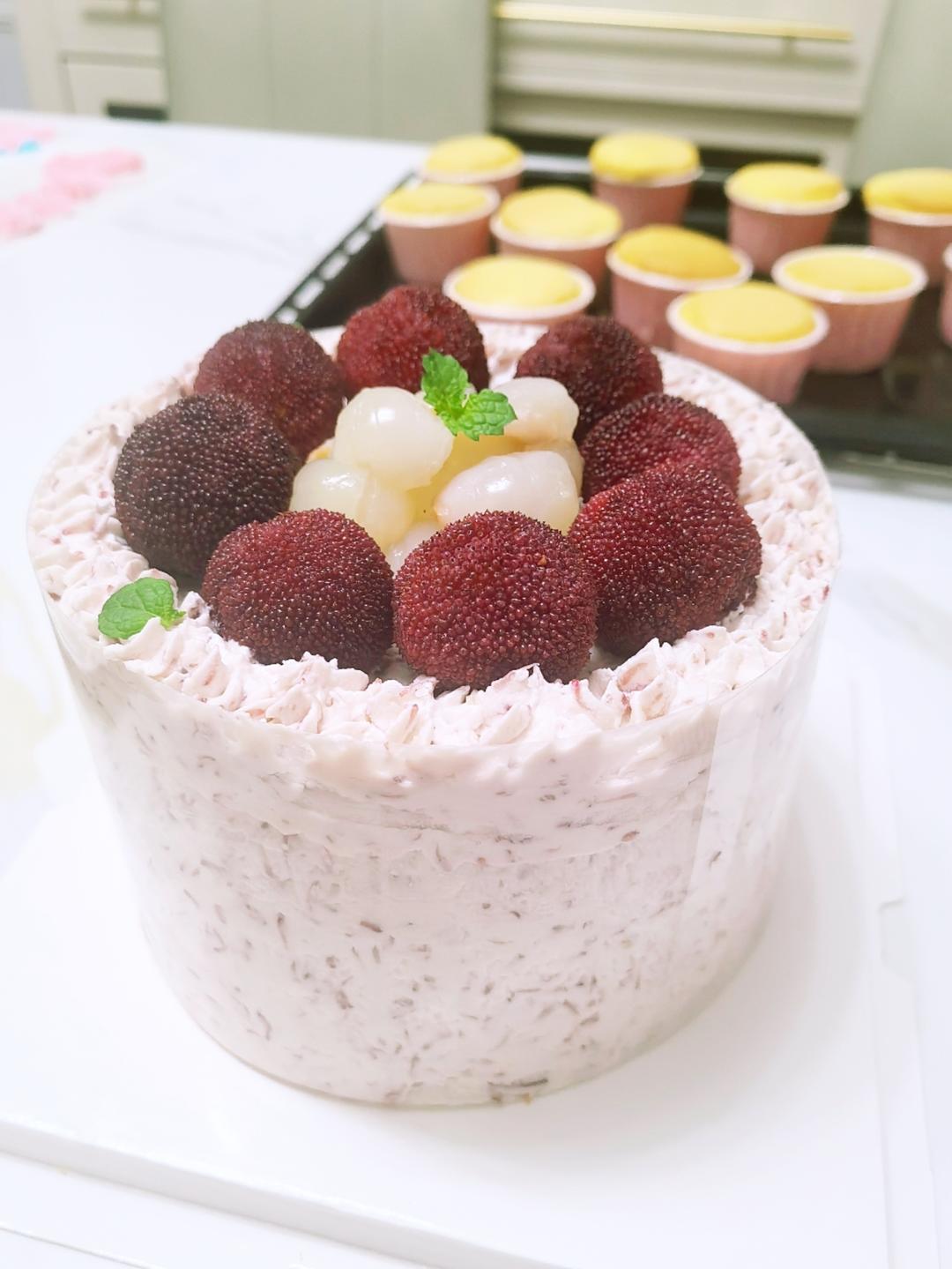 网上爆火的杨梅荔枝蛋糕