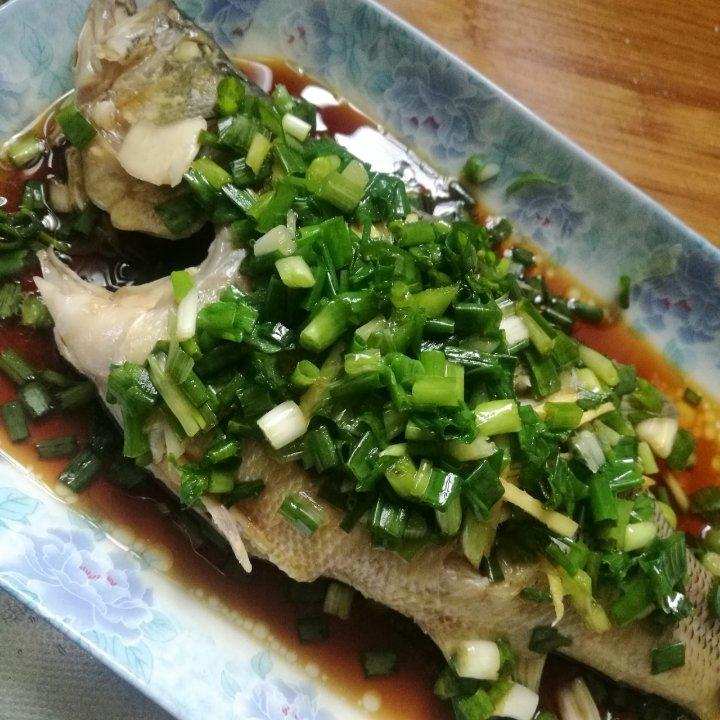 清蒸鲈鱼