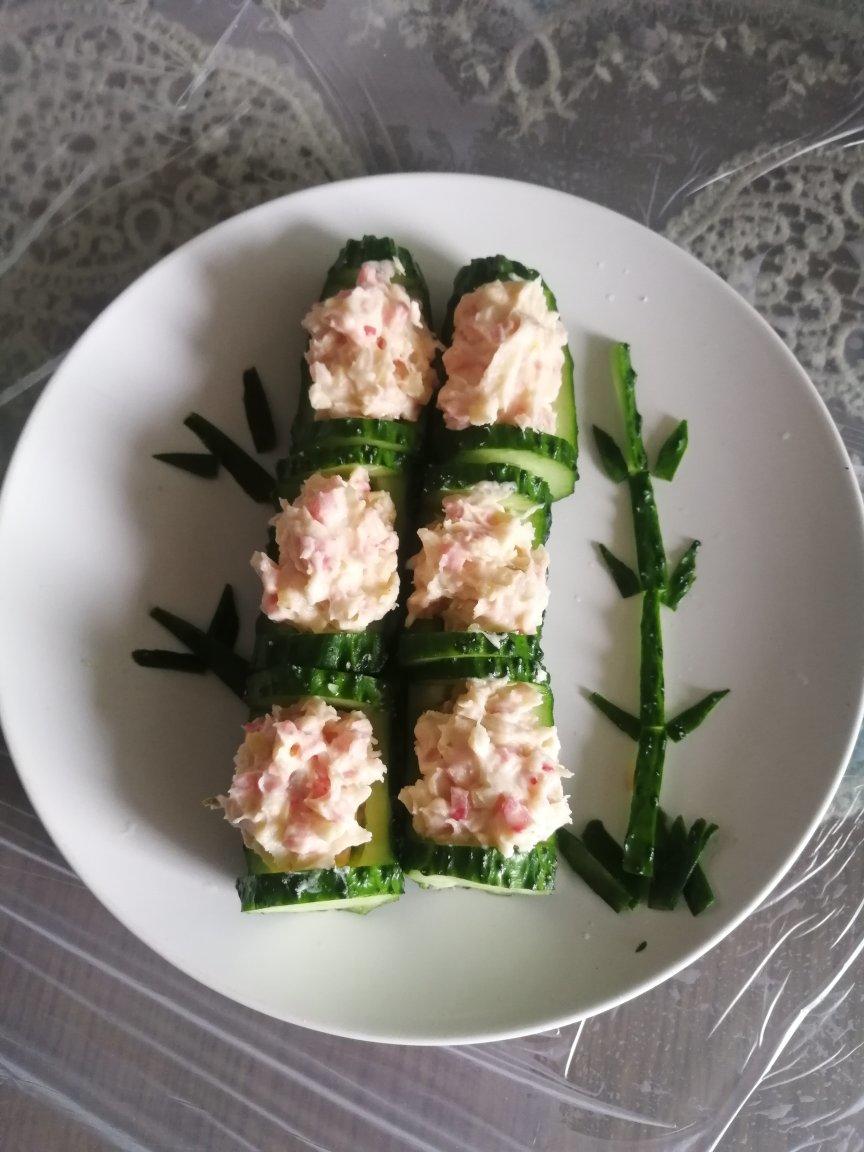 翠竹报春节节高