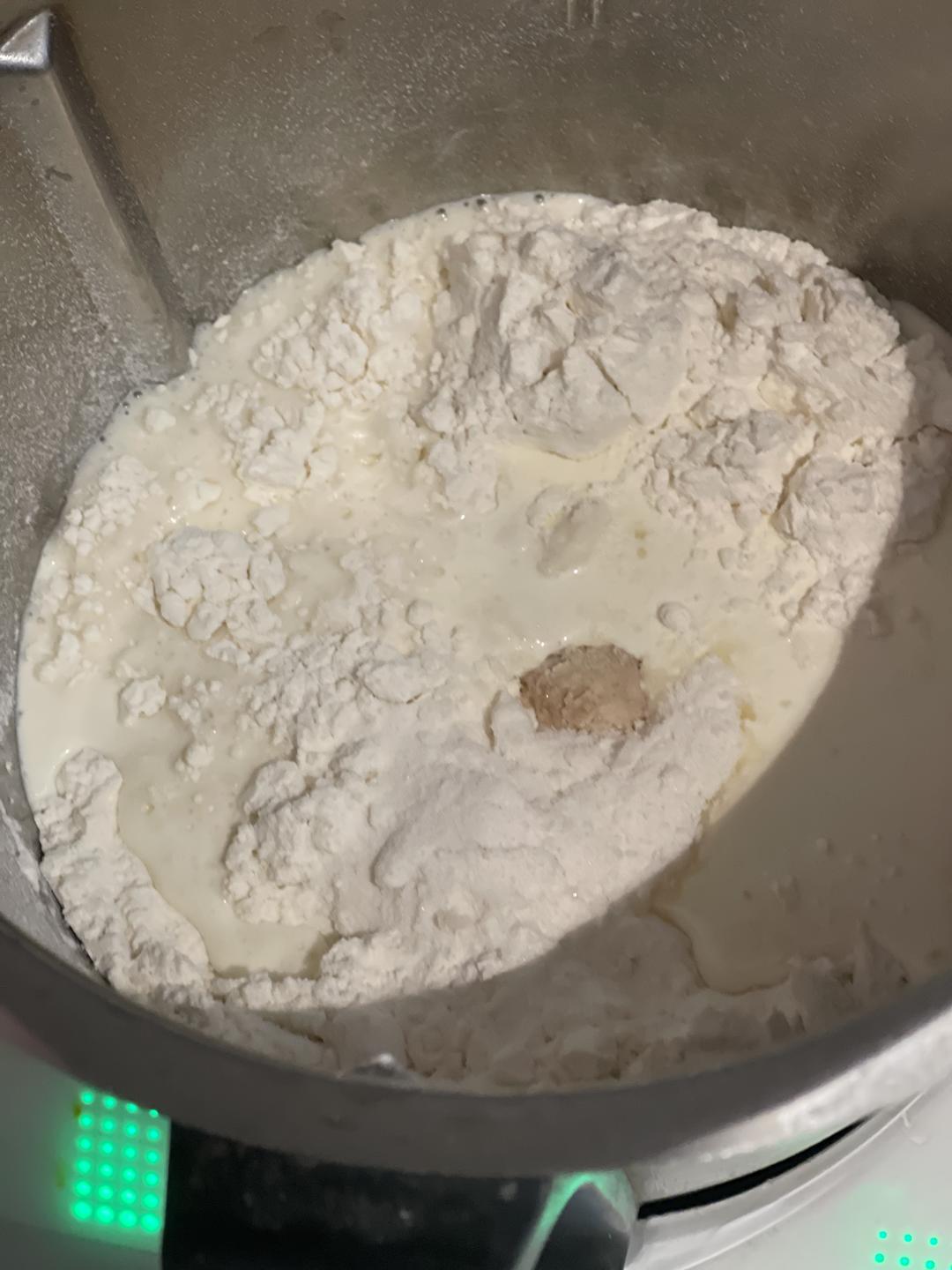 纯奶手撕吐司的做法 步骤1