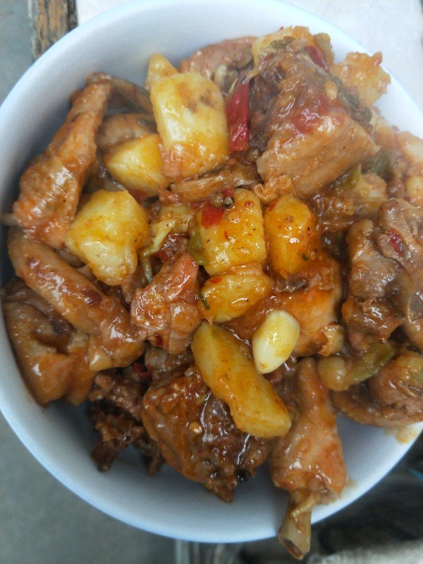 家常大盘鸡加手擀宽面