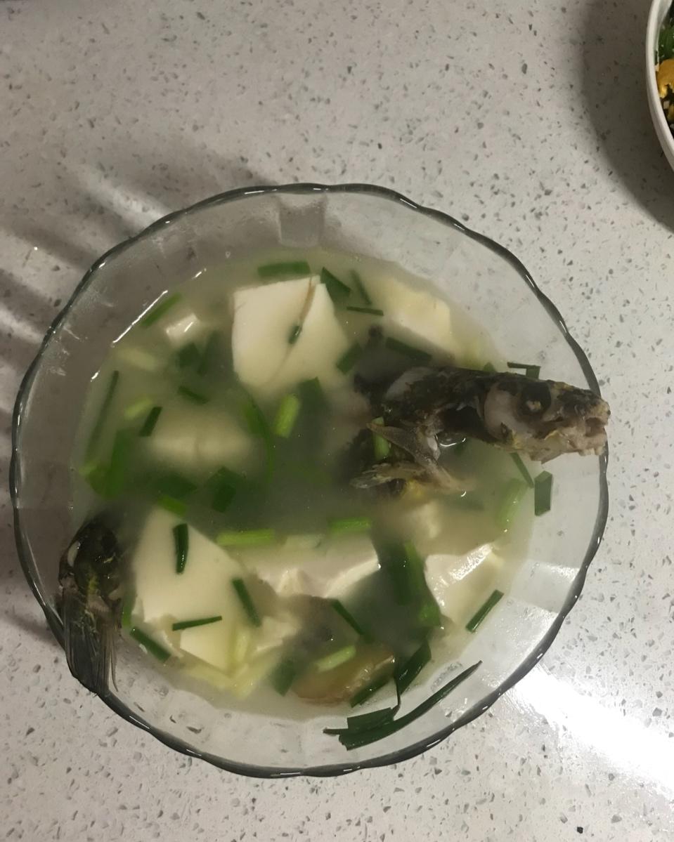 豆腐昂公鱼汤