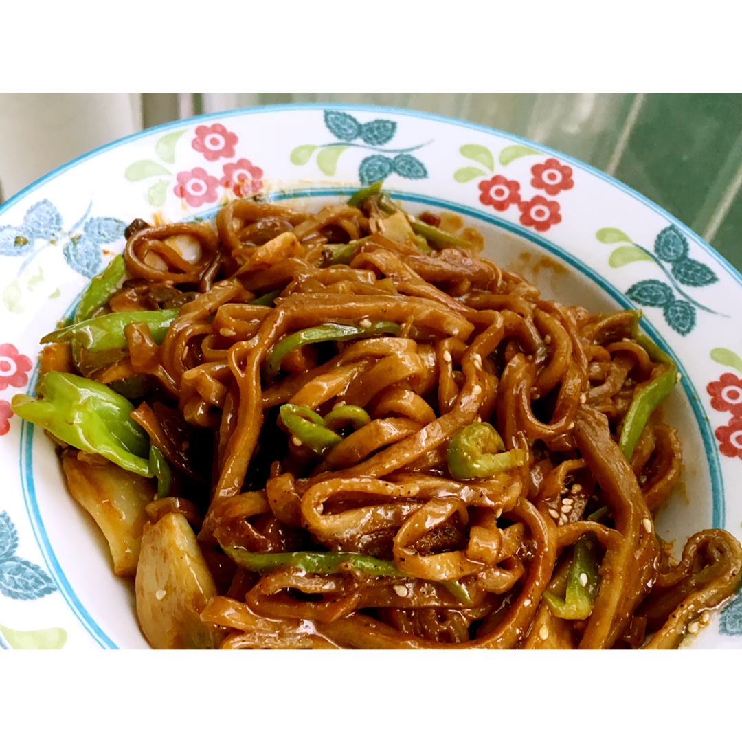 echo有只小猩猩做的双椒炒鱼丝(赣南鱼丝的吃法推广)