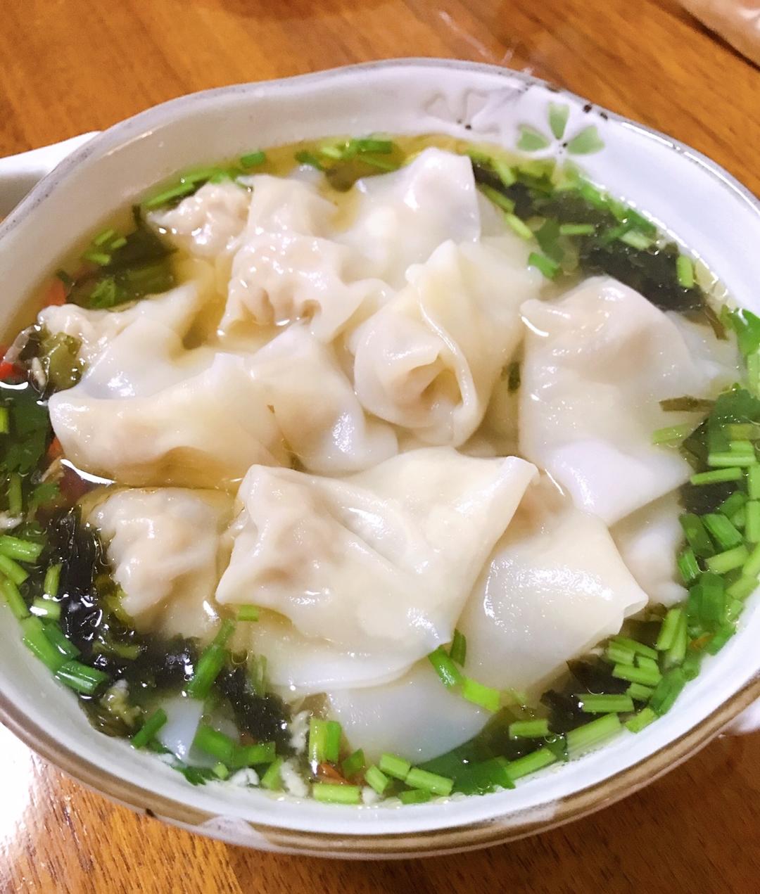 鲜肉小馄饨（调馅+馄饨包法）