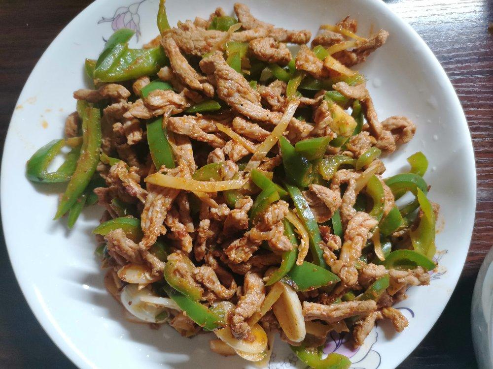 孜然青椒炒肉