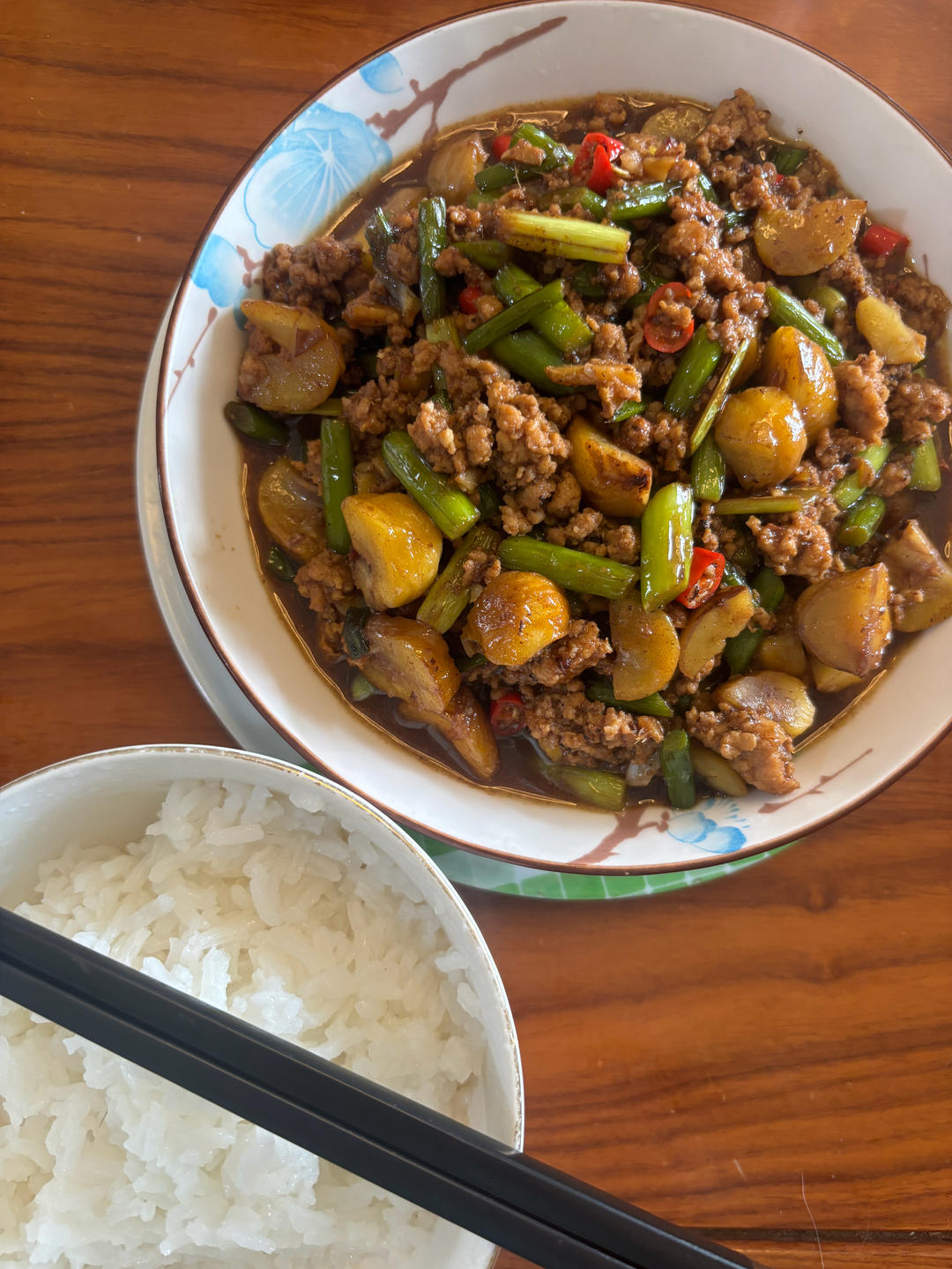 蒜苔炒肉末，三碗米饭都不够吃