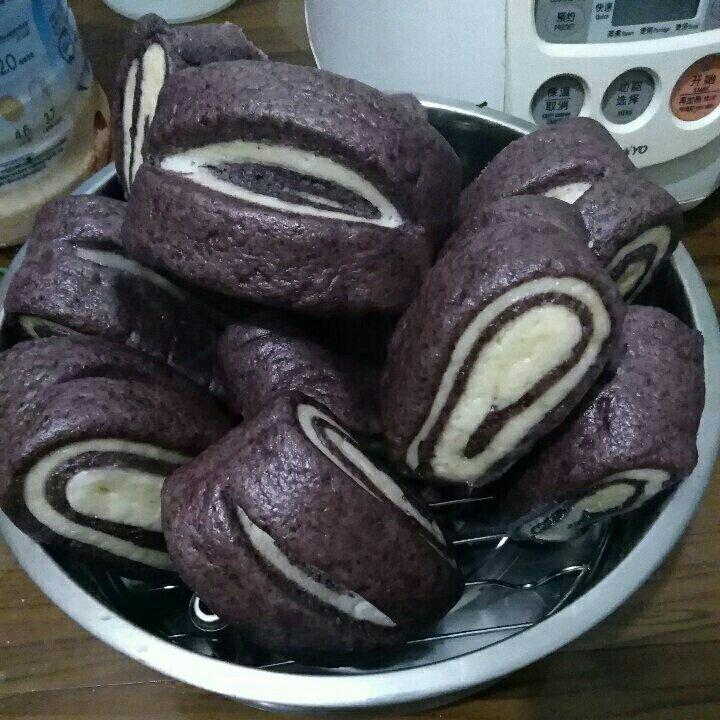 茗心心做的黑米双色馒头花卷(一次发酵)