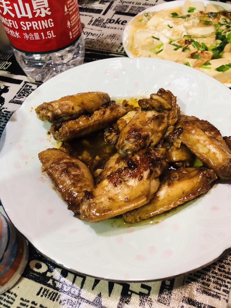 蒜香蚝油鸡翅中