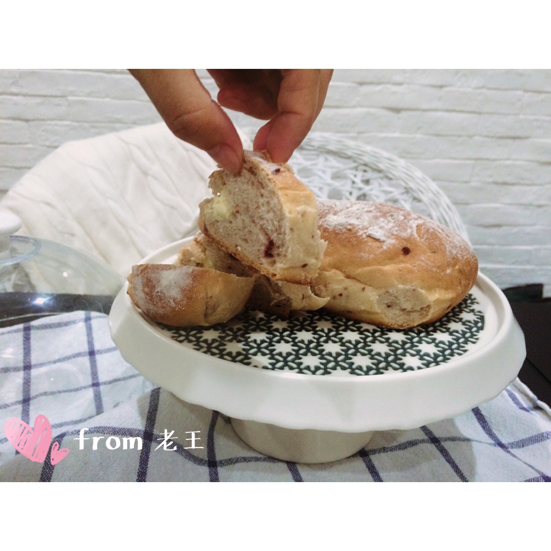 面包店里的常客——蔓越莓奶酪软欧