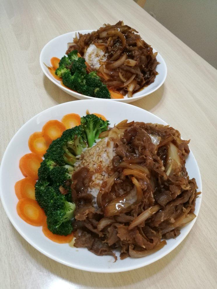 肥牛饭