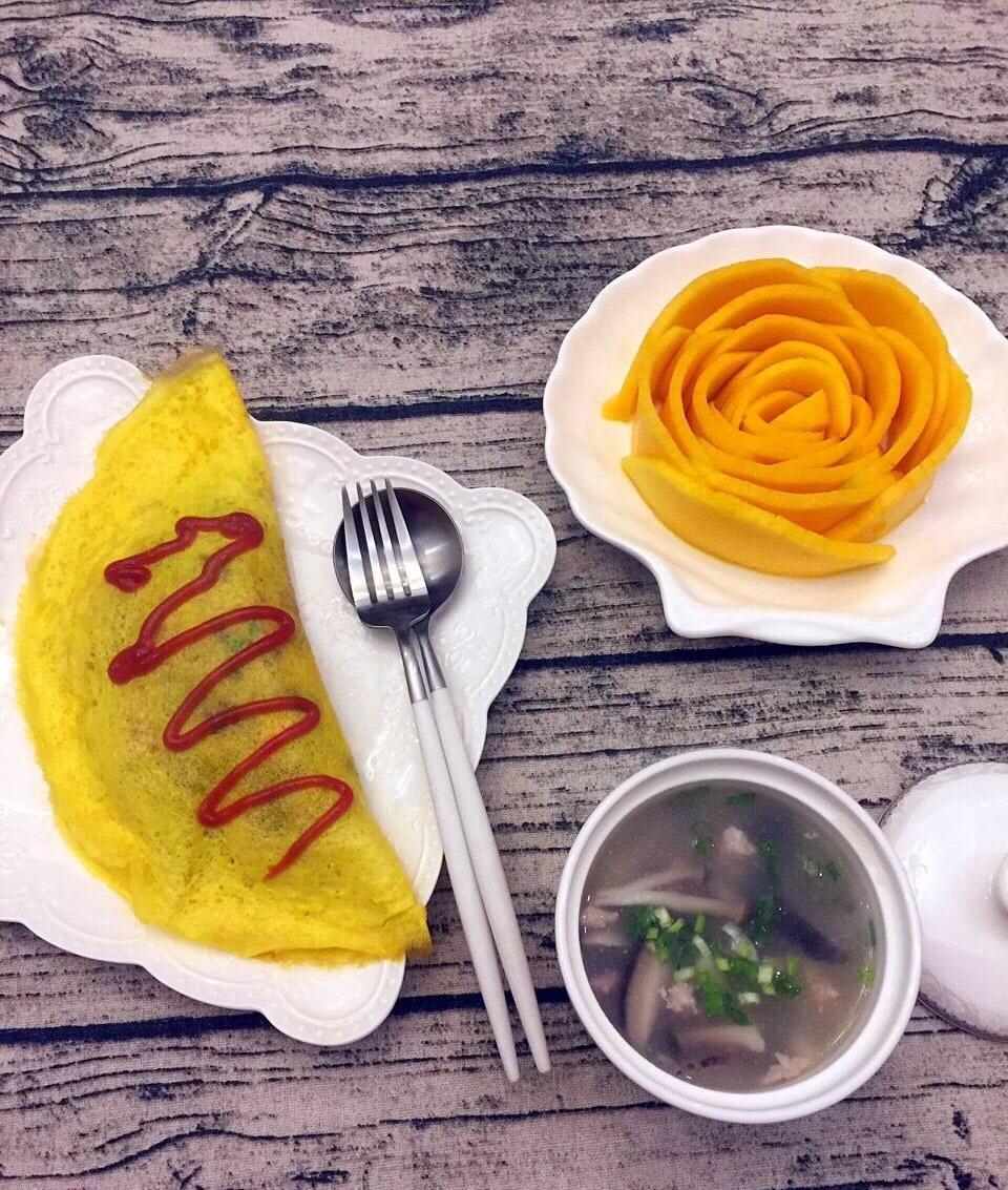 椰浆芒果糯米饭（附芒果玫瑰花做法）