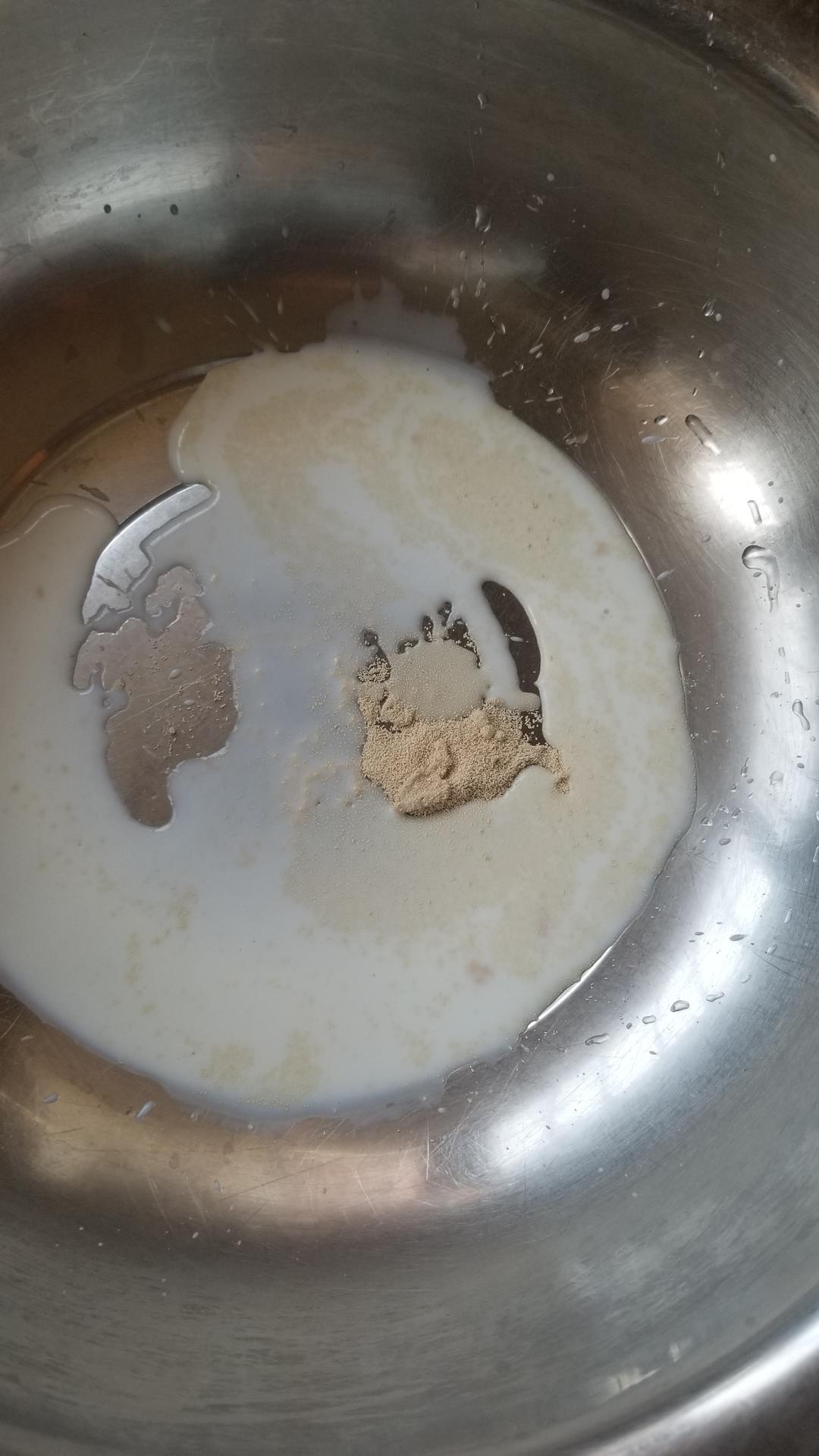 纯奶手撕吐司的做法 步骤1