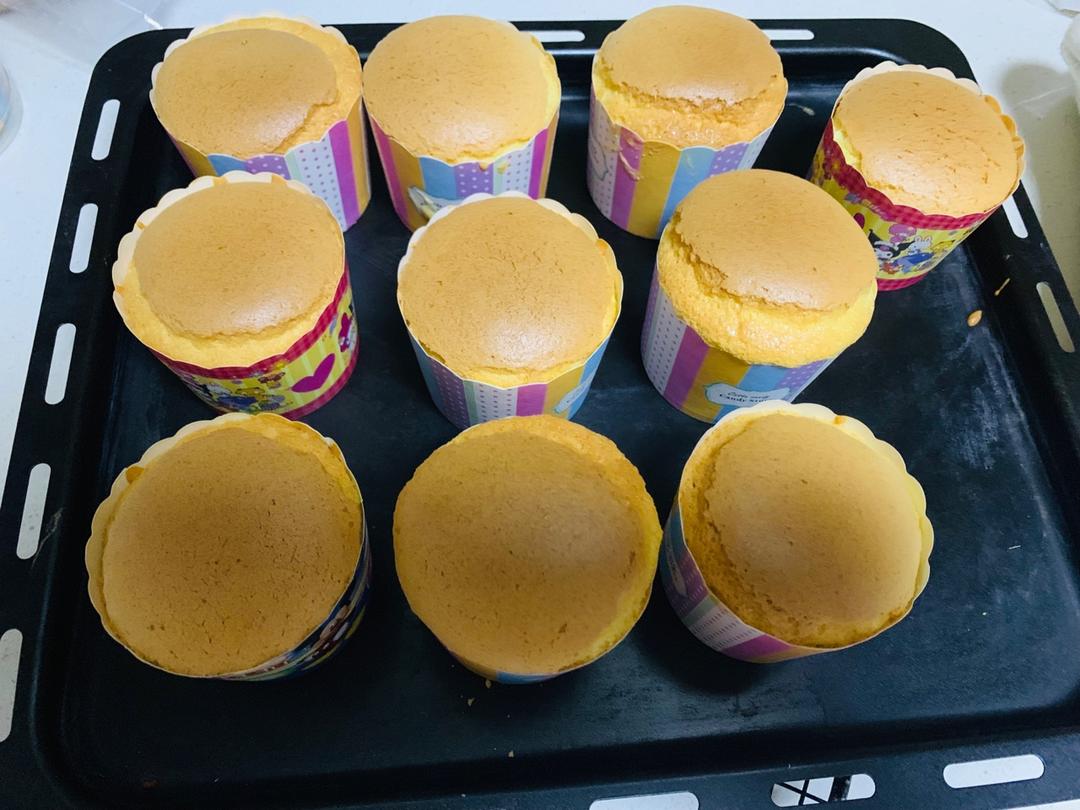 纸杯蛋糕 8寸戚风蛋糕的量