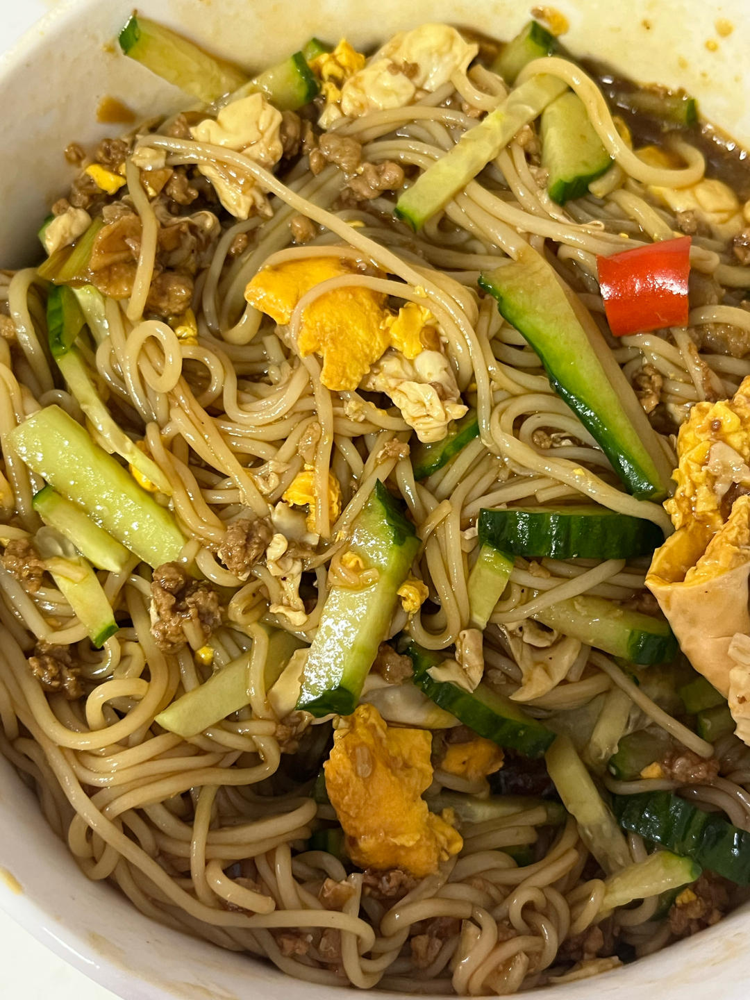 真想让你们尝尝这碗肉酱拌面🍜太香太香了