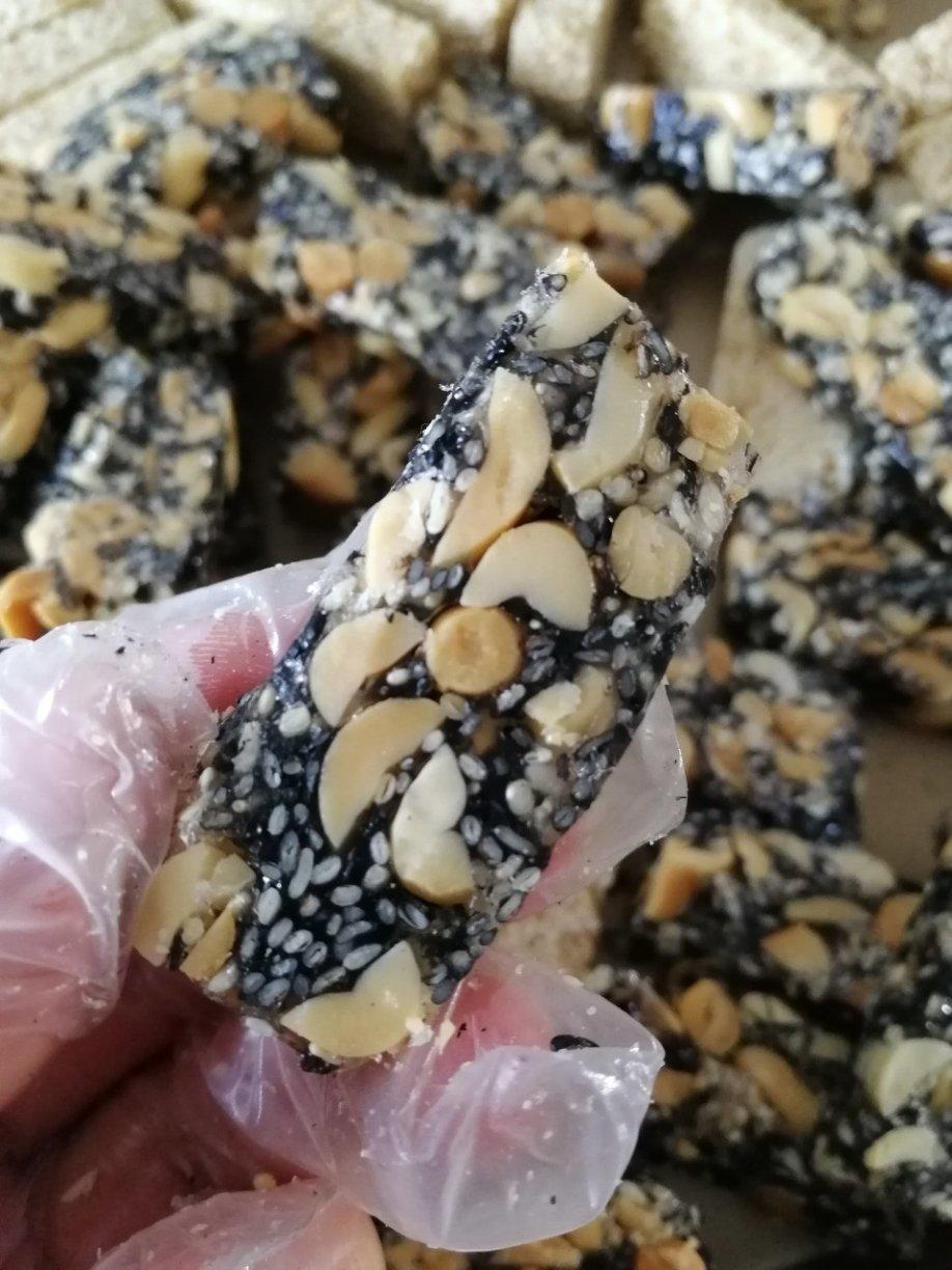 云柳轻烟做的芝麻糖(古早味)