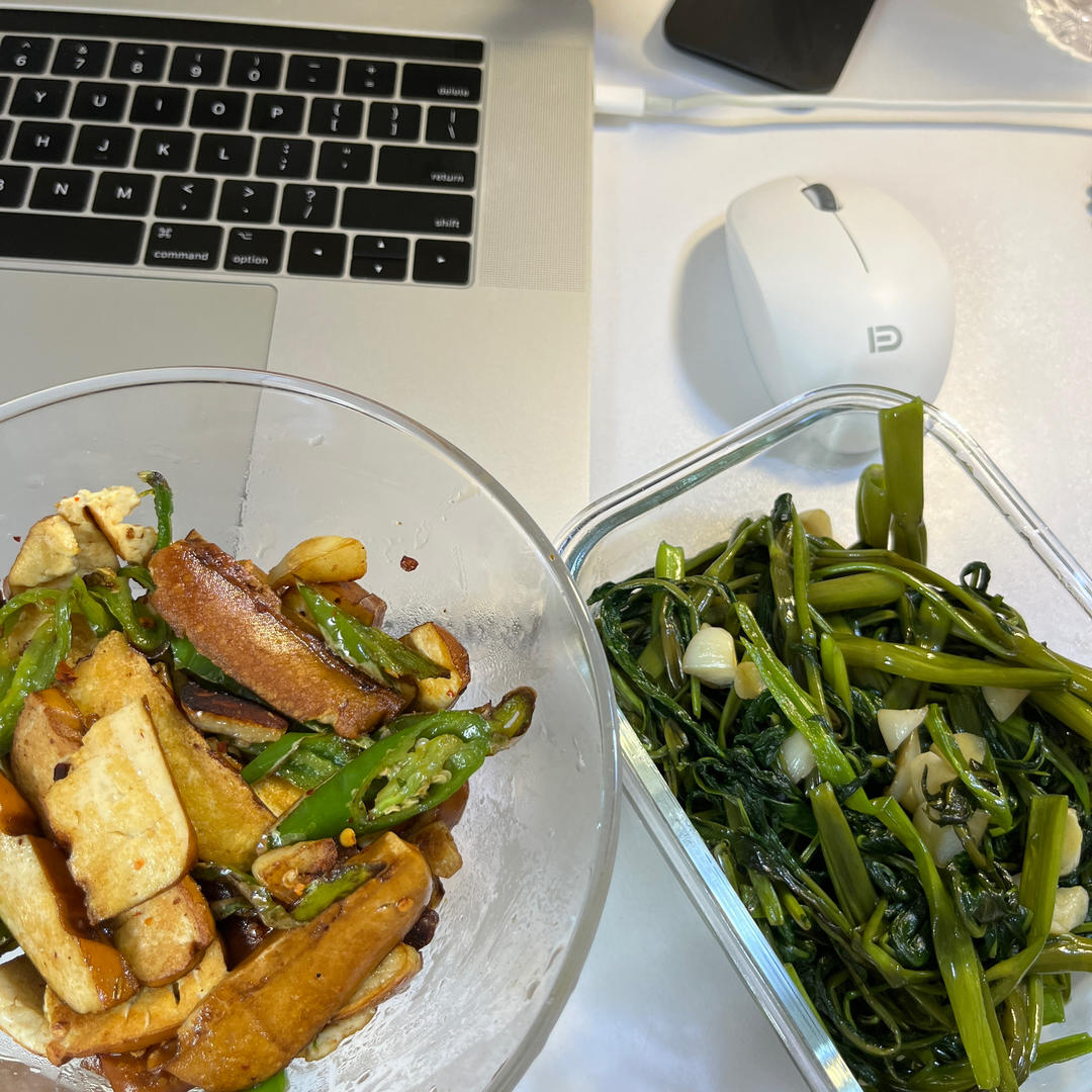 家常豆腐干炒青椒，真好吃