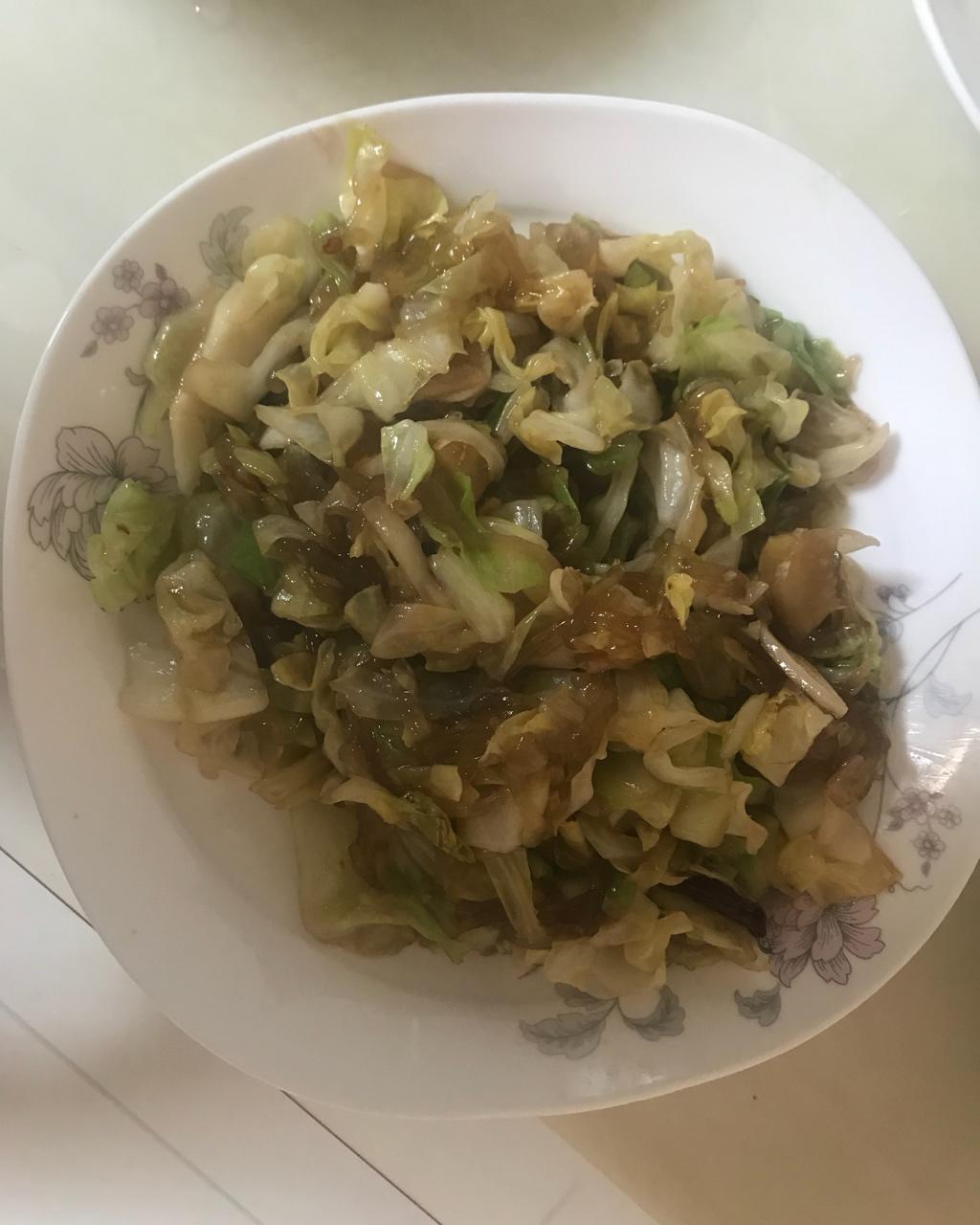 卷心菜炒粉丝 Glass noodles with Cabbage