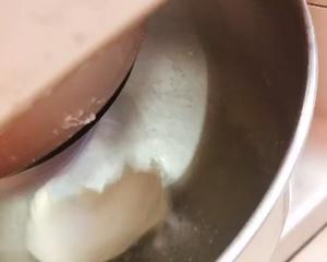 光滑且细腻的奶香馒头（一次发酵）的做法 步骤6