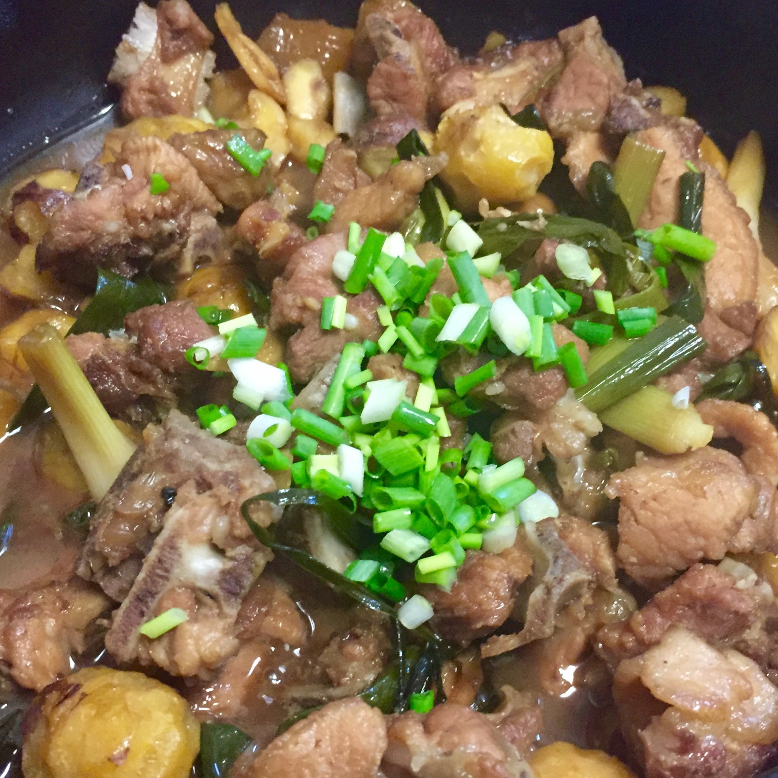 栗子排骨煲