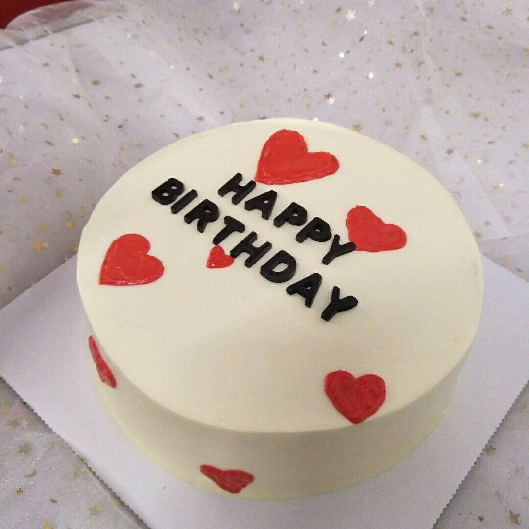 鲜奶蛋糕的各种简单装饰