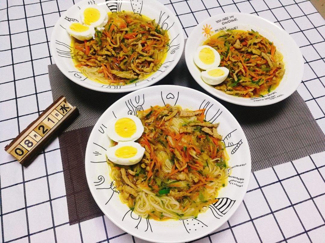 超好吃的青菜肉丝面