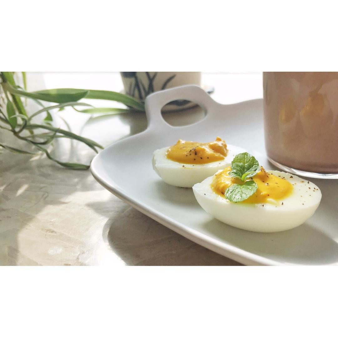 魔鬼蛋 Deviled Eggs：风靡经典小吃