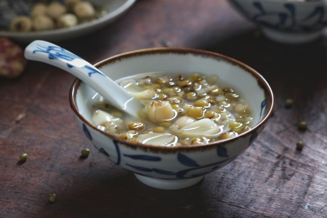 冰糖绿豆百合汤