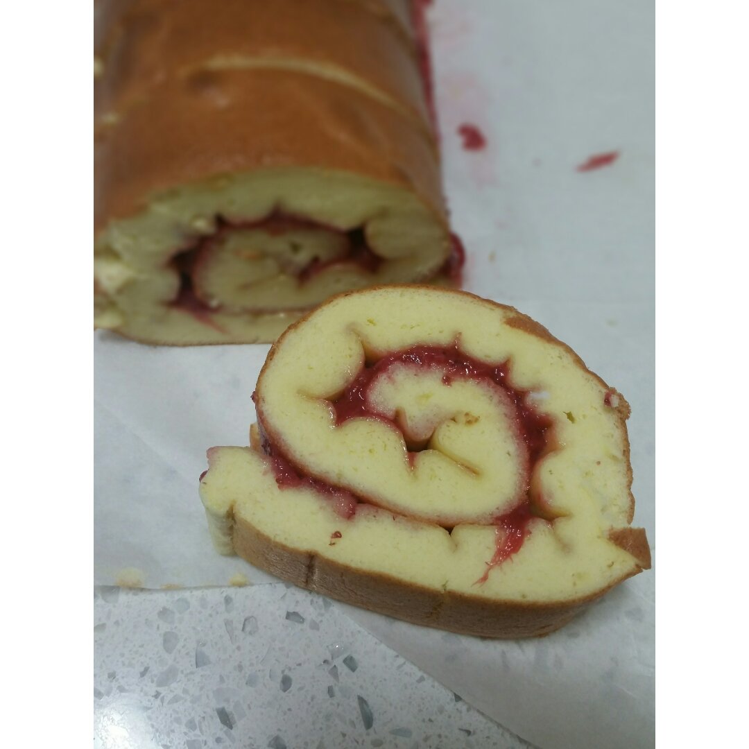 无油轻盈草莓蛋糕卷