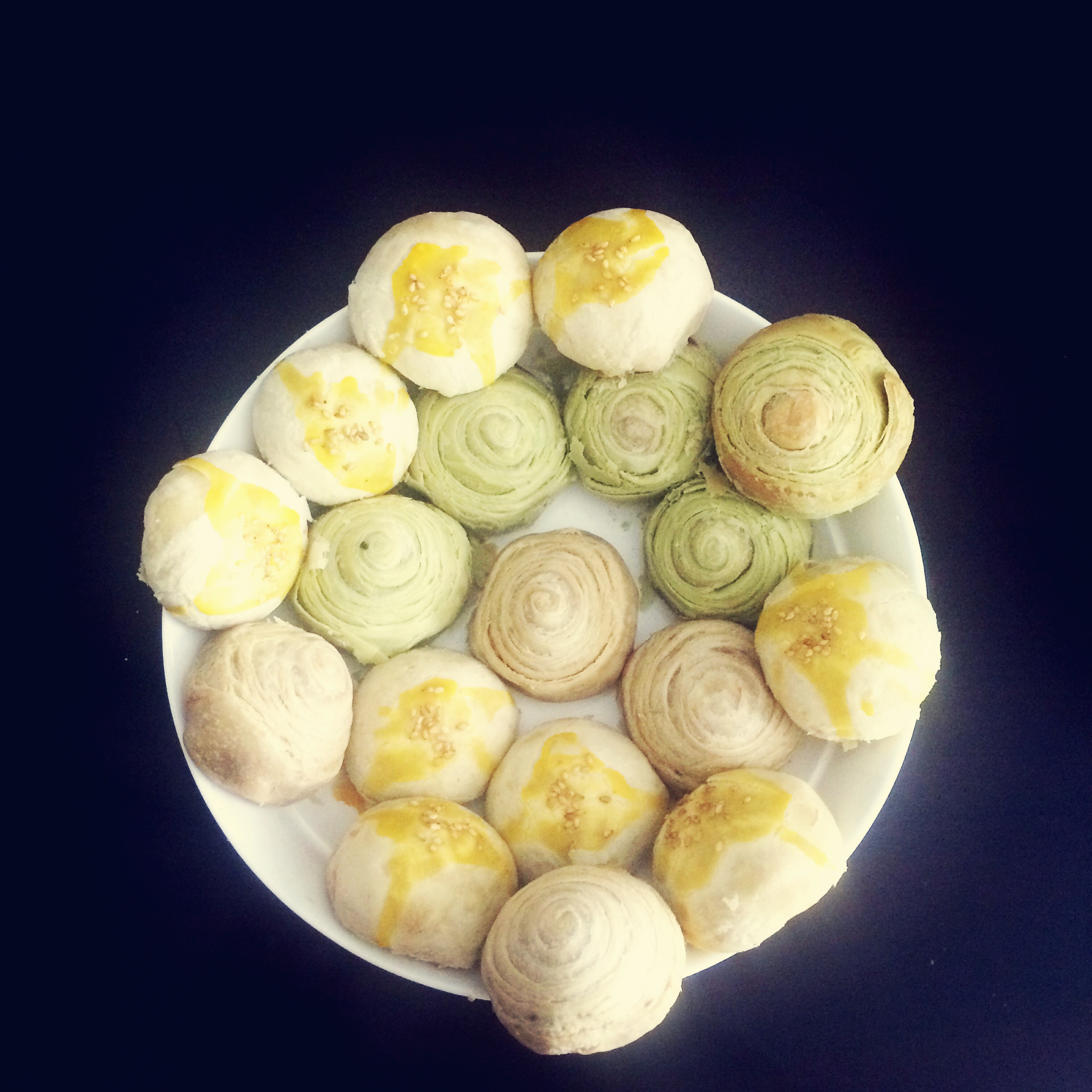 蛋黄酥~紫薯、抹茶、原味~花好月圆，中秋快乐~内附一次做六色蛋黄酥方法~