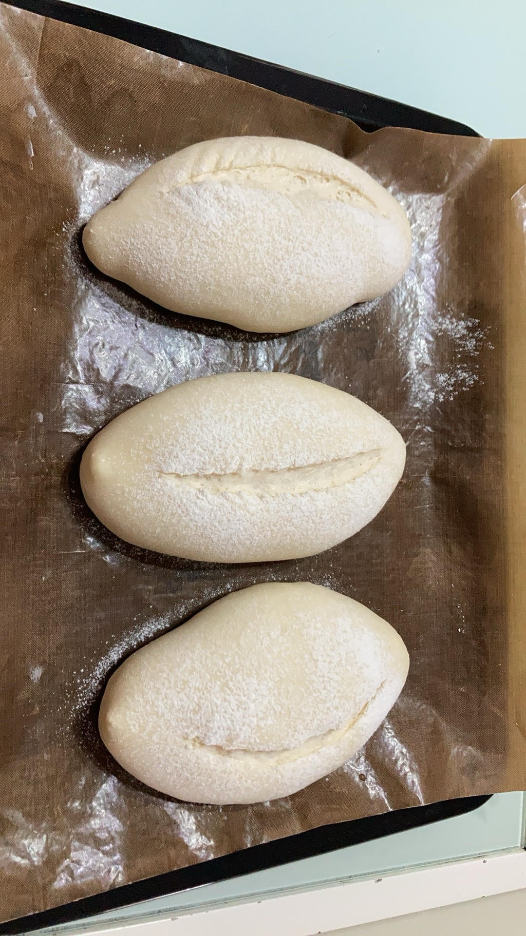 完美复刻出了〖脆皮猪仔包〗，港式茶餐厅面包底
