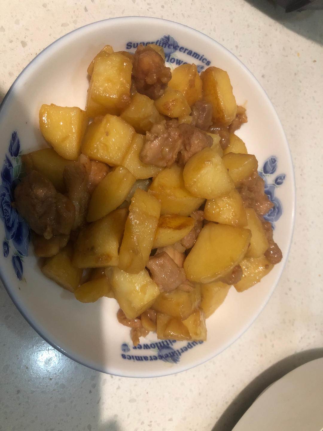 鸡腿肉炖土豆