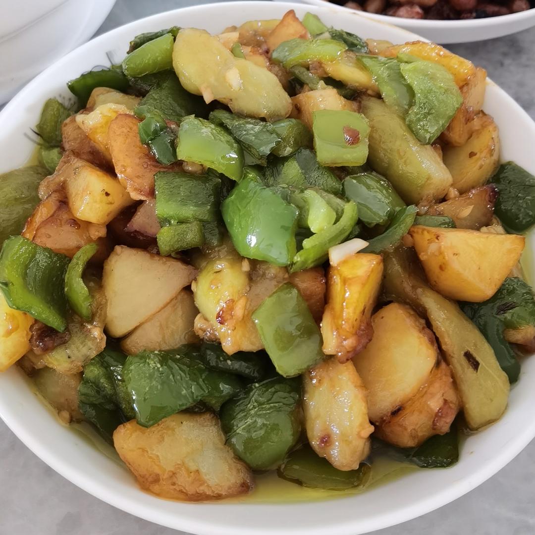 超级下饭的地三鲜