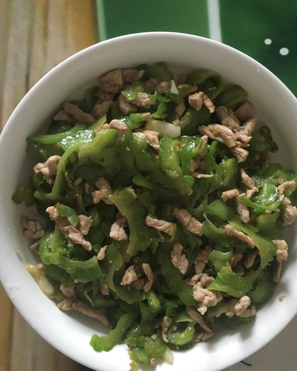 苦瓜炒肉