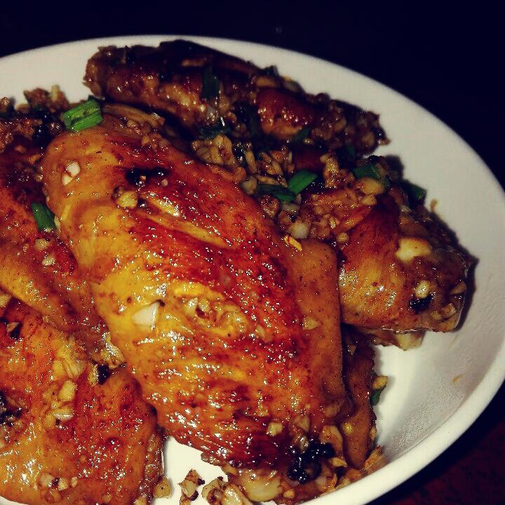 蒜香鸡翅