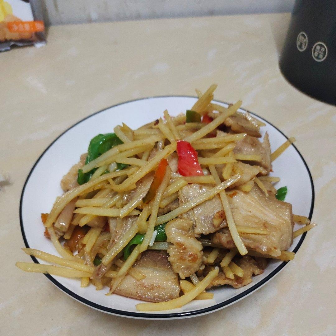 土豆丝炒五花肉