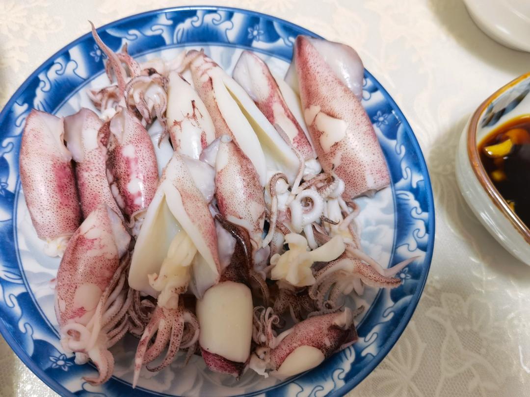 白灼小管
