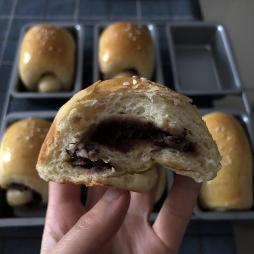 葡萄干核桃面包/红豆面包