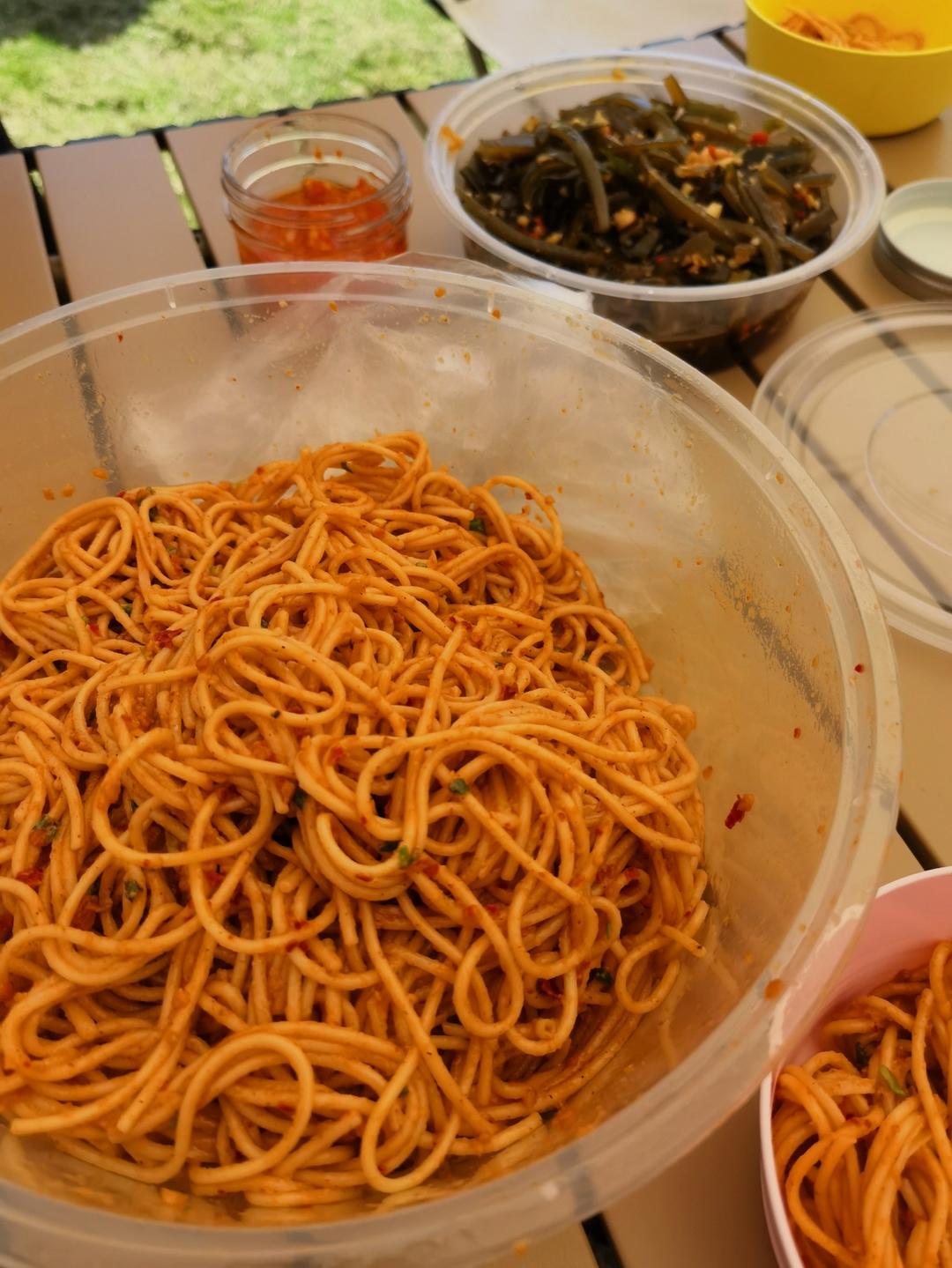 【酸辣凉拌面】夏天必备，酸辣开胃，连吃三大碗