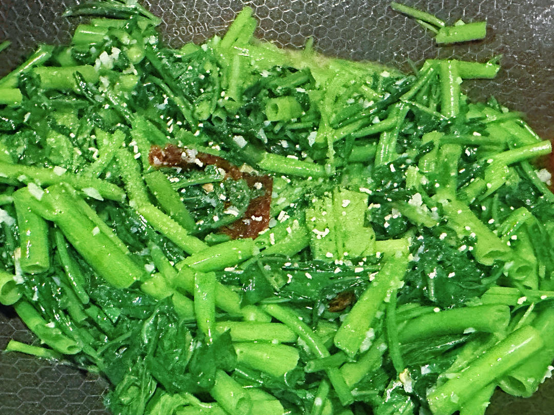 蒜蓉空心菜的做法 步驟6