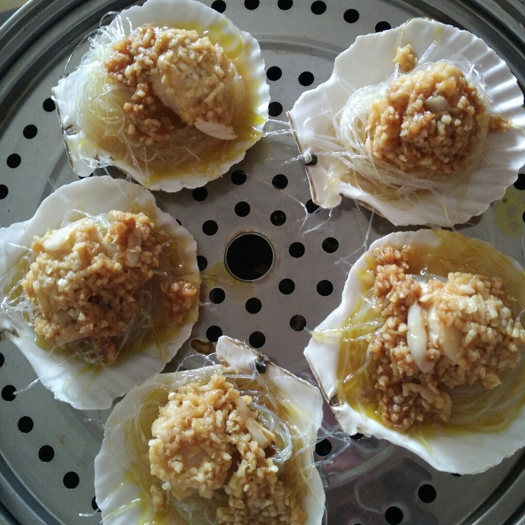 蒜蓉粉丝蒸扇贝