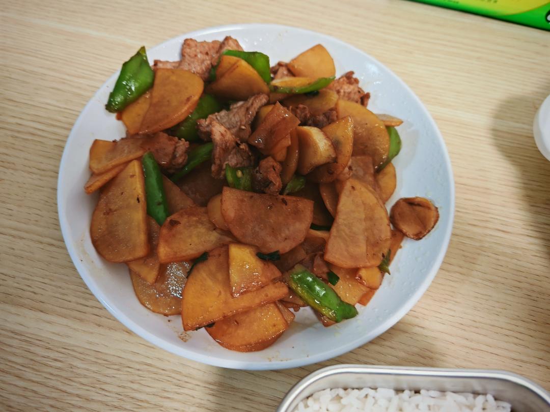 土豆片炒肉