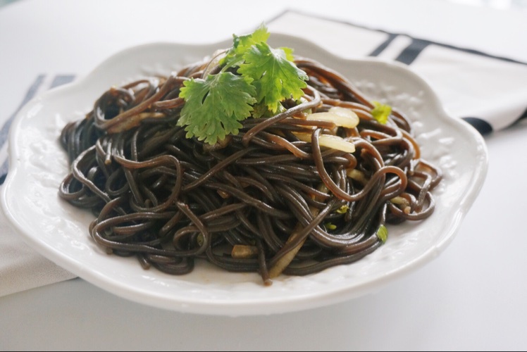 酸辣蕨根粉 ------  夏季开胃佳品