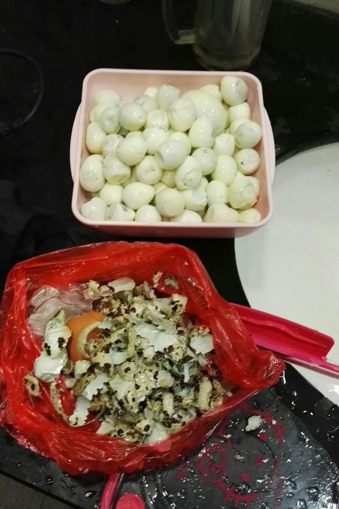 乡巴佬卤鹌鹑蛋