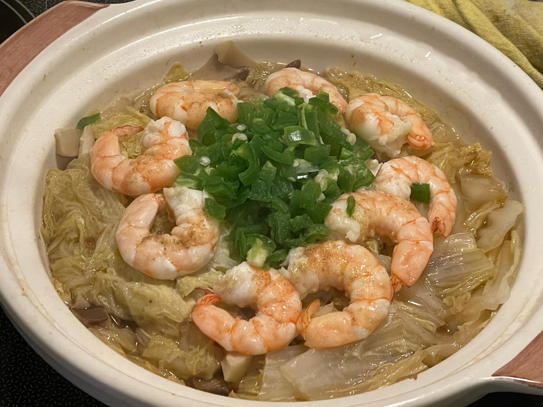 暖暖冬日白菜香菇鲜虾煲