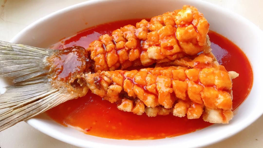 厨师长教大家：“松鼠鱼”的家常做法，酸甜可口