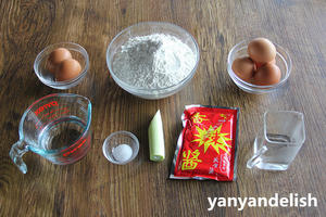 手擀面配鸡蛋酱Hand Make Noodles With Egg Sauce的做法 步骤1