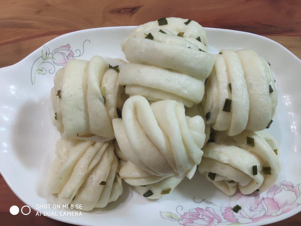 葱油花卷 Steamed Roll