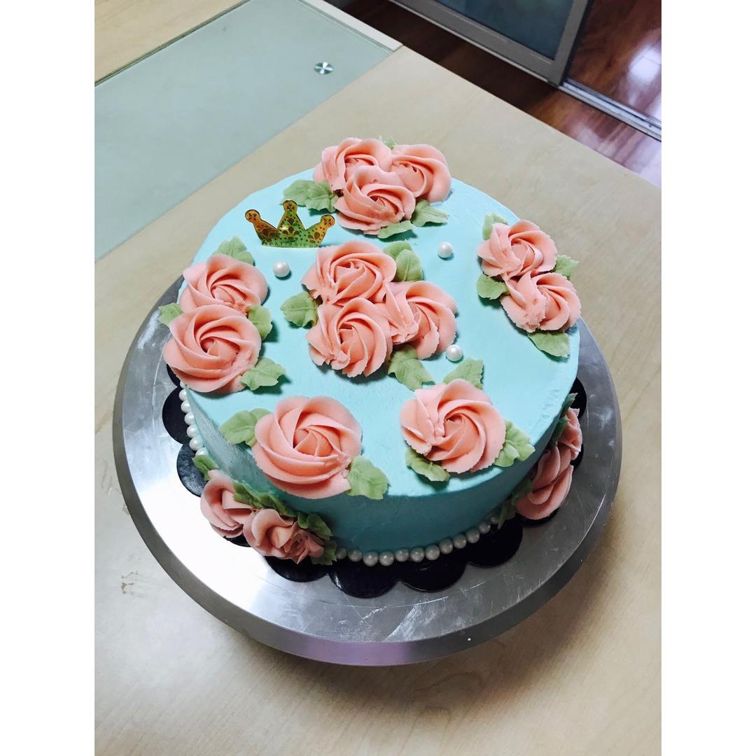 奶油霜裱花蛋糕